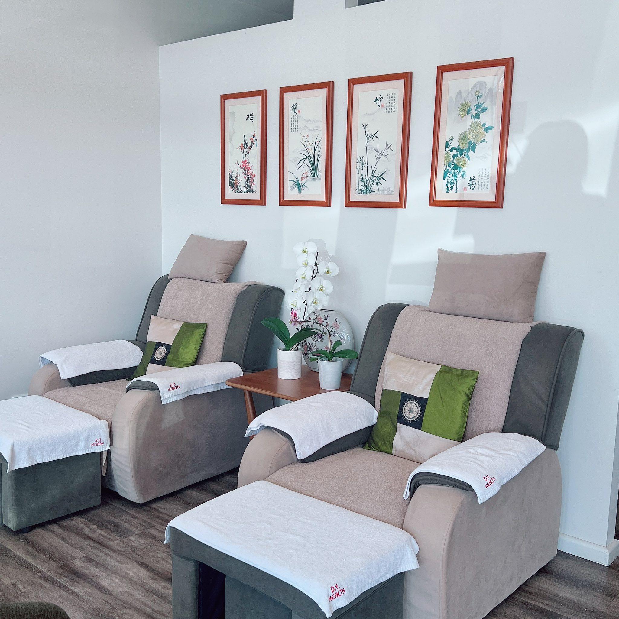DY Health Massage Therapy - Professional massage room